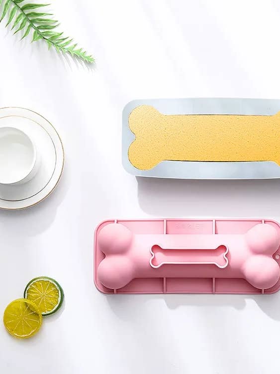 XL Bone, dog cake mold, silicone mold for dog cakes for wholesale by Doggotique