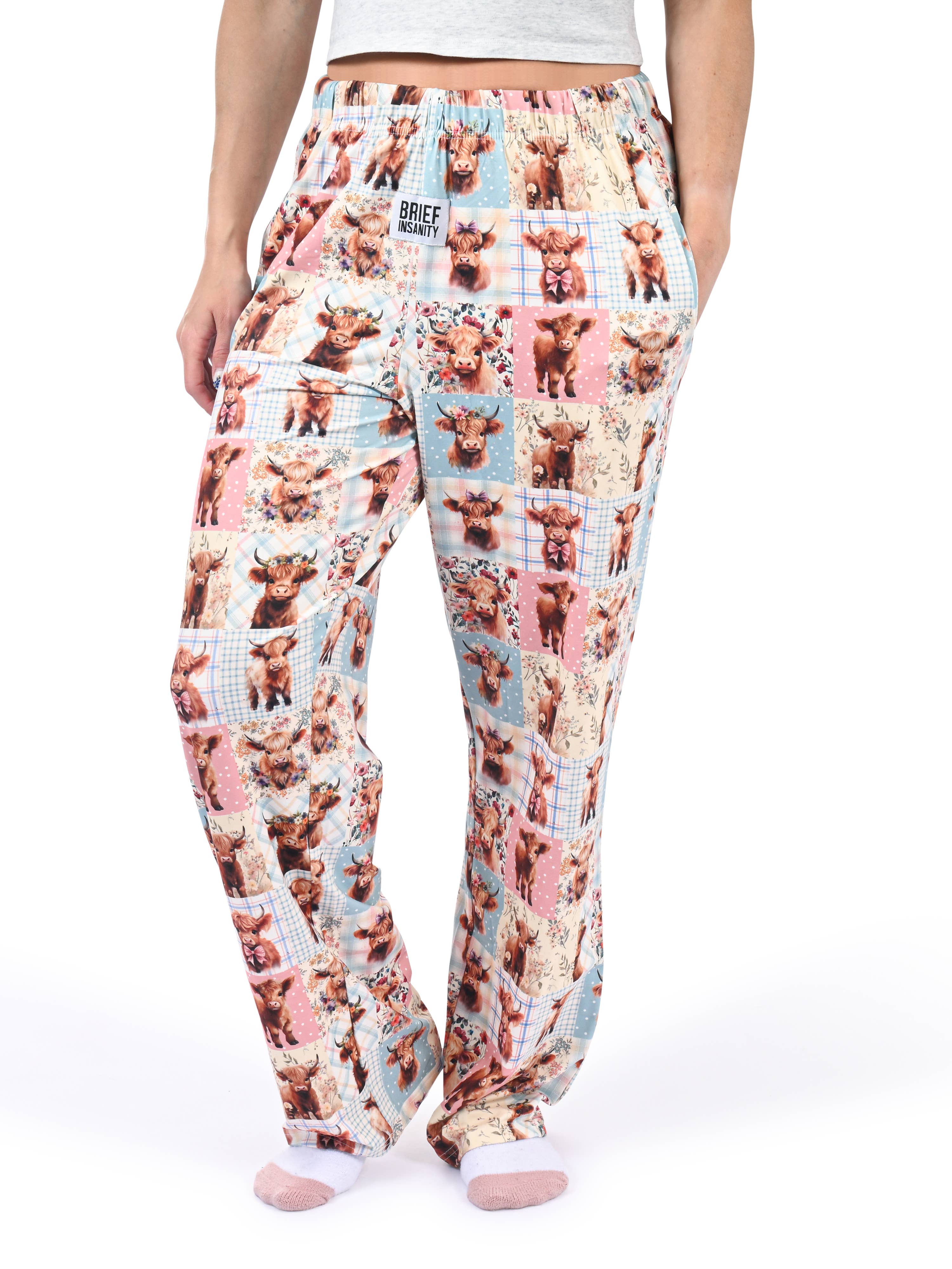 BRIEF INSANITY - Wholesale Sleepwear Bottom - Women's - Highland Cow Quilt Pajama Pants1