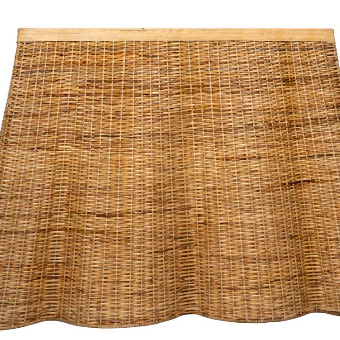 Scalloped Wicker Console and other Purchase Wholesale cestas de mimbre. Free Returns & Net 60 Terms on Faire trending on Faire.