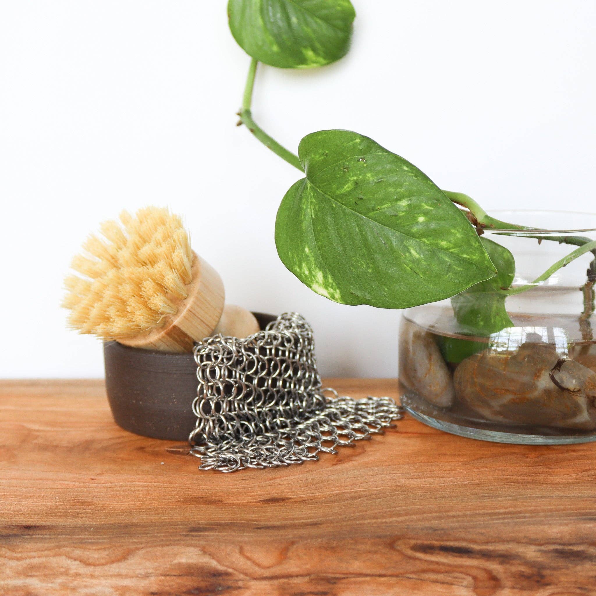 Town & Earth - Wholesale Cleaning Sponge - Chainmail Scrubber | Metal Dish Scrubber | Kitchen Accessories3