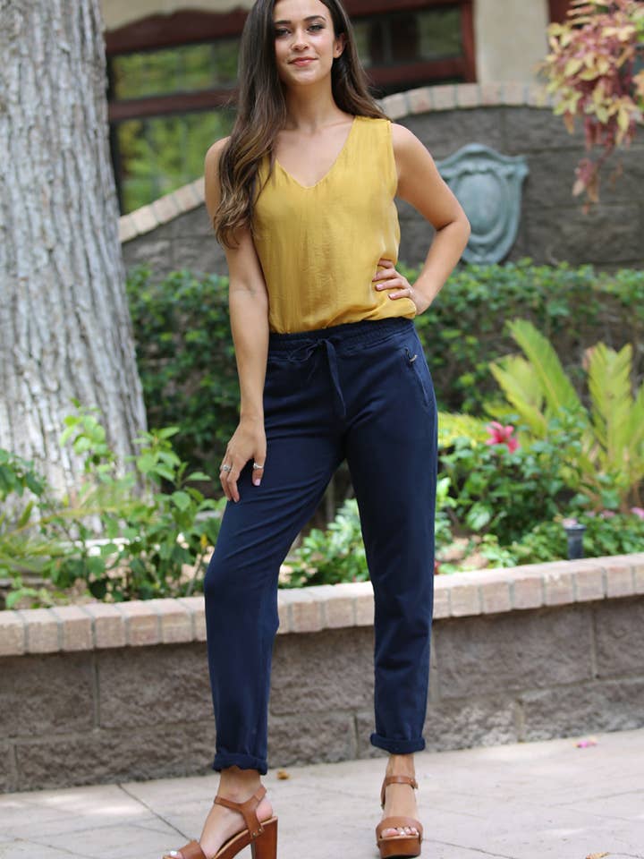 Nostalgia - Vente Pantalon d'intérieur/de jogging – femme - JOGG DE JOGGING EN TISSU ÉPONGE NP746-ASIS AVEC LIEN À NOUER SUR LE DEVANT ET POCHE ZIPPÉE64