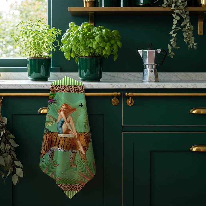 Queen K - Wholesale Tea towel - Jungle Walk Green Wild Retro Glamour 100% Linen Tea Towel6