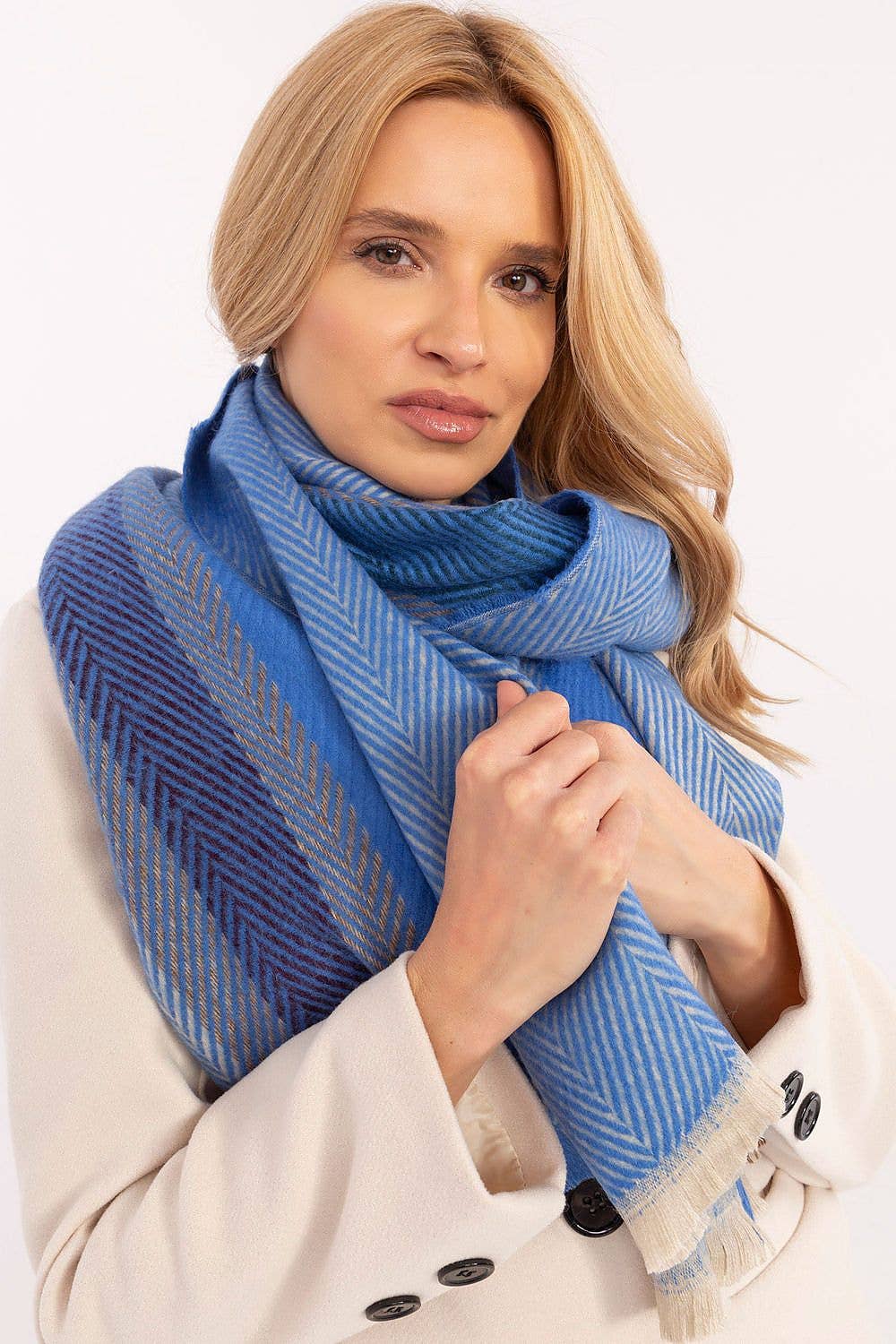 Lieber Deem Marktplatz - Wholesale Scarf - Women's - Scarf Model 206037 AT9
