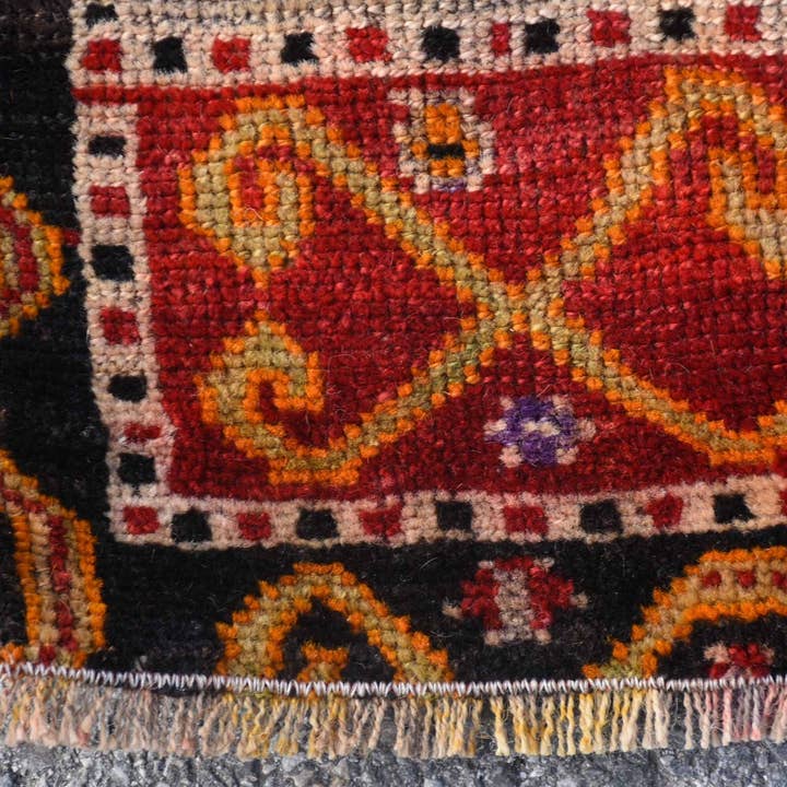 Vintage Rugs Loom - Wholesale Bath Mat - Handmade Red Kilim Patchwork Rug, 1.3x3.1 Ft Area Rug8