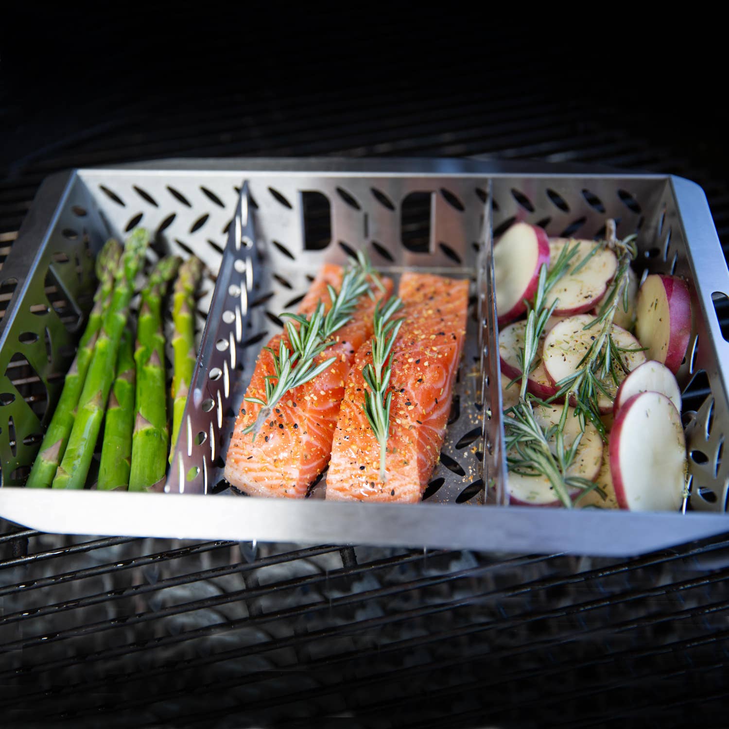 Proud Grill – wholesale Outdoor grill tools – UltraVersatile Grill Basket4