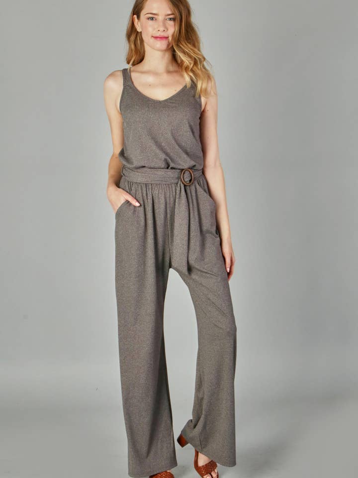 TVÅFÄRGAD RIBBSTICKAD JUMPSUIT för wholesale av Peace Love Line