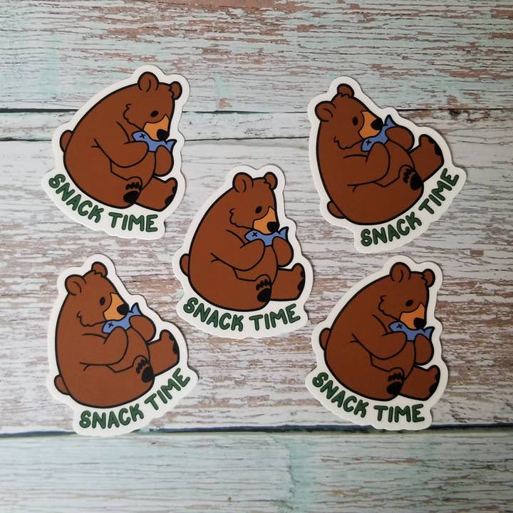 Jade Raven Arts - Wholesale Sticker - Snack Time Brown Bear Vinyl Sticker1