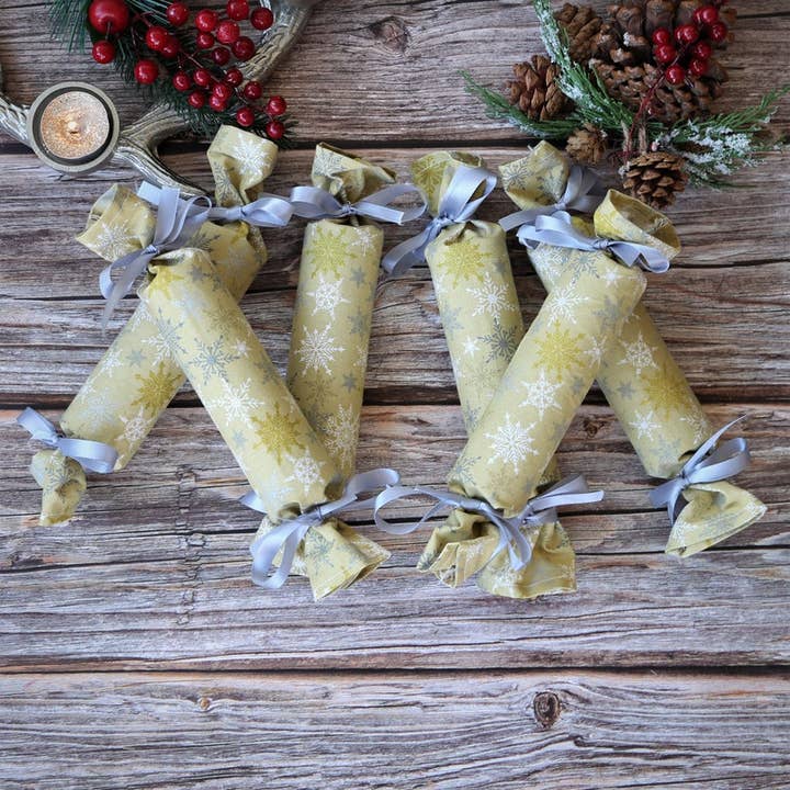 Mummy's Marvellous Makes Ltd - Wholesale Christmas Decoration - Christmas Cracker, Reusable Fabric Crackers, Eco Friendly Crackers, Zero Waste, Stocking Filler, Christmas Table, Christmas Decoration4