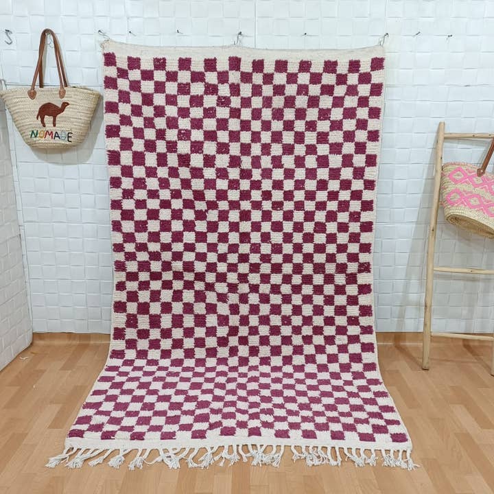 TAPPETO MAROCCHINO 100% FATTO A MANO 150 - 250 cm nr 181 per la vendita all'ingrosso da parte di Maroccarpets Poufs and pillows wholesale +31648976894