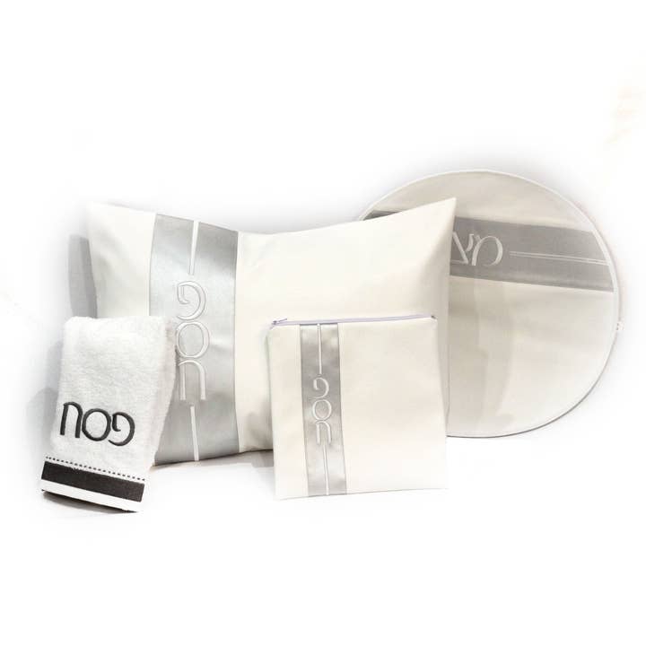 Vertical Pesach Set for wholesale by Waterdale Collection