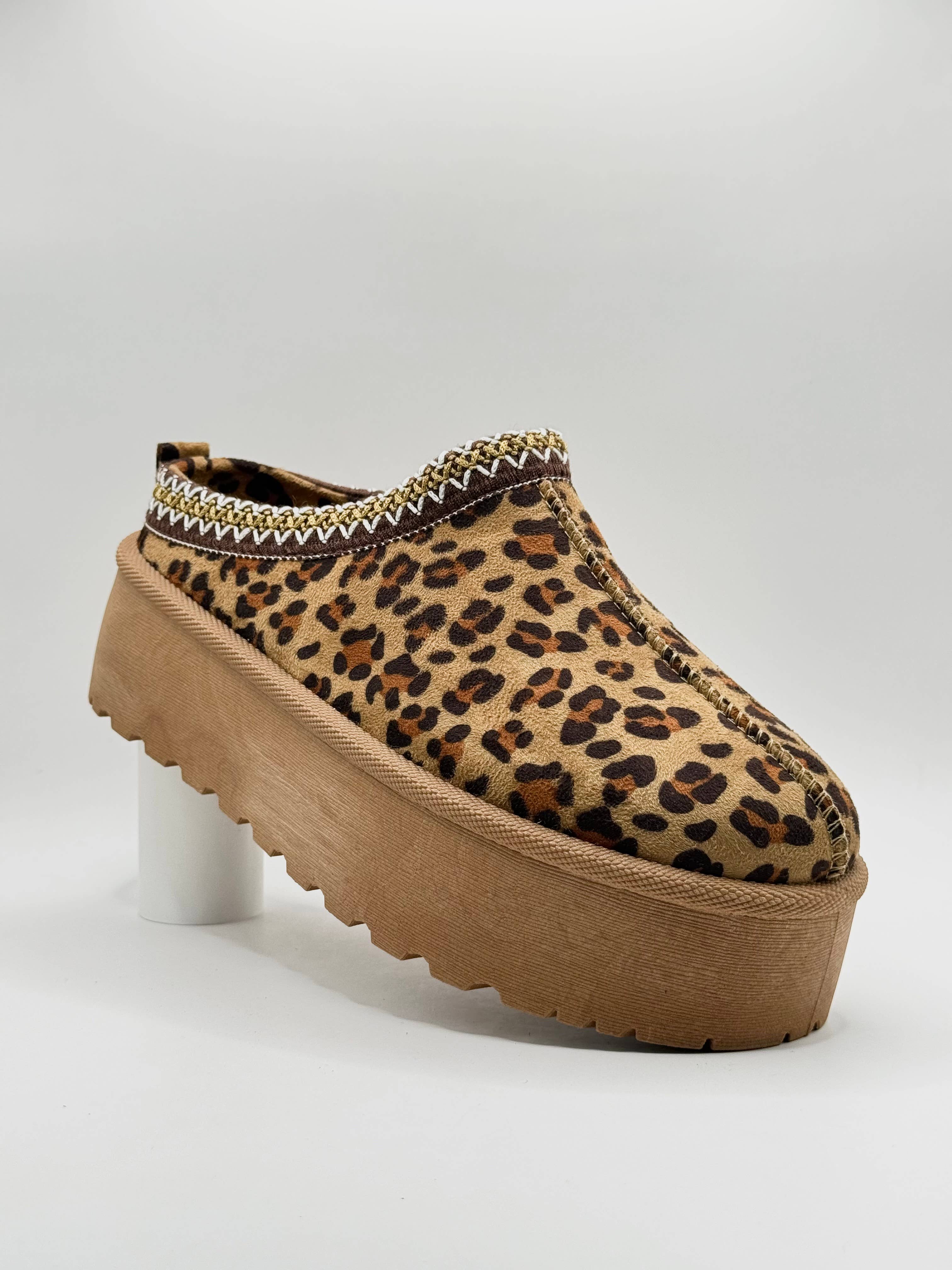 WILADY - Wholesale Clogs - Women's - Lined clogs with topstitching10