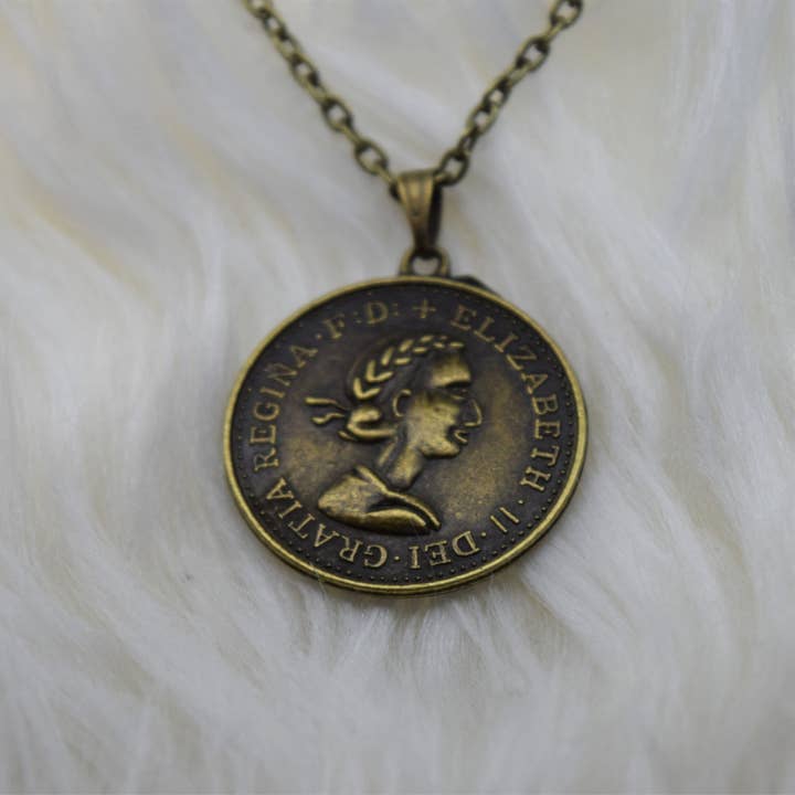 Collar Moneda Elizabeth II para venta al por mayor de Boxford Comma