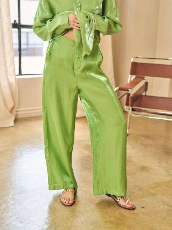 Davi & Dani - Wholesale Pants - Women's - PLUS SOLID CASUAL WIDE LEG BUTTON FULL PANTS