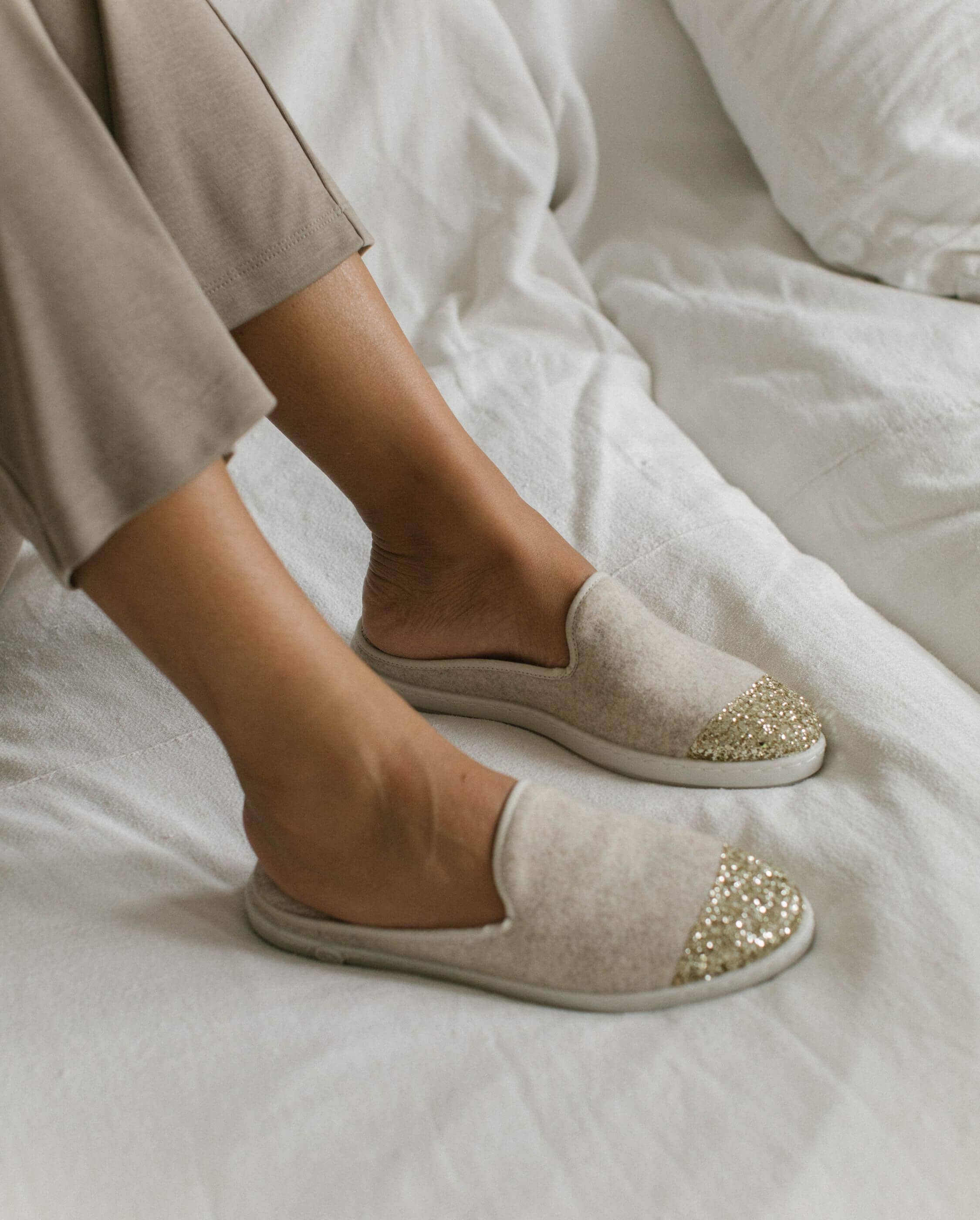 Angarde - Wholesale Mules - Women's - Women's wool mule, beige sequins2