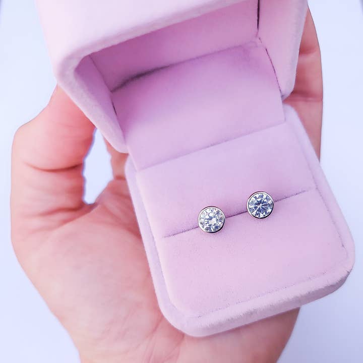 Anne Stud Earrings for wholesale by 2 ON THE MOON