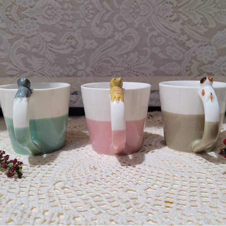 Green Pastures Wholesale – wholesale Coffee mug – Adorable Cat Cups with Cat Handle1