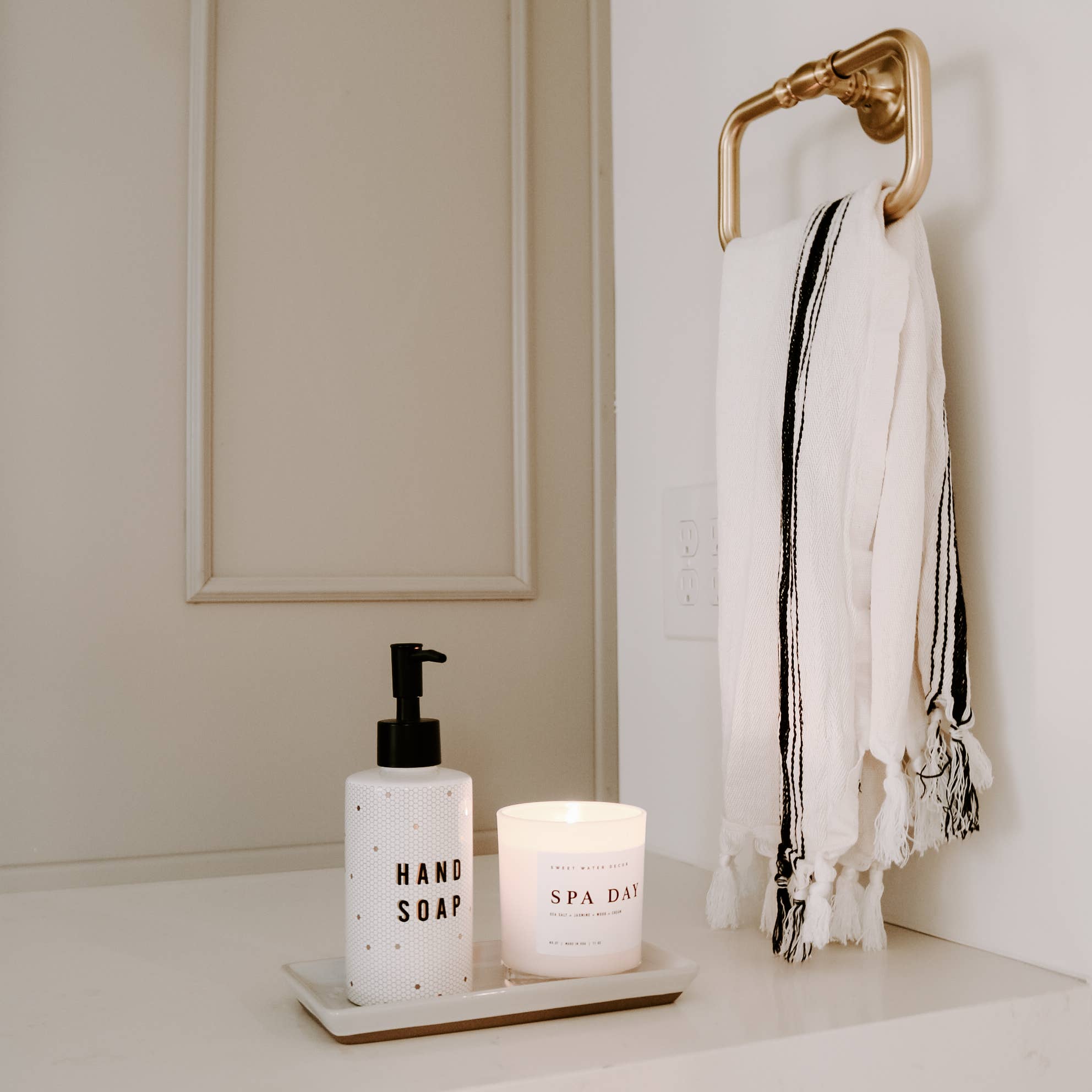 Sweet Water Decor - Wholesale Soap Dispenser - 8.5oz Honeycomb Tile Hand Soap Dispenser- Home Decor & Gifts8