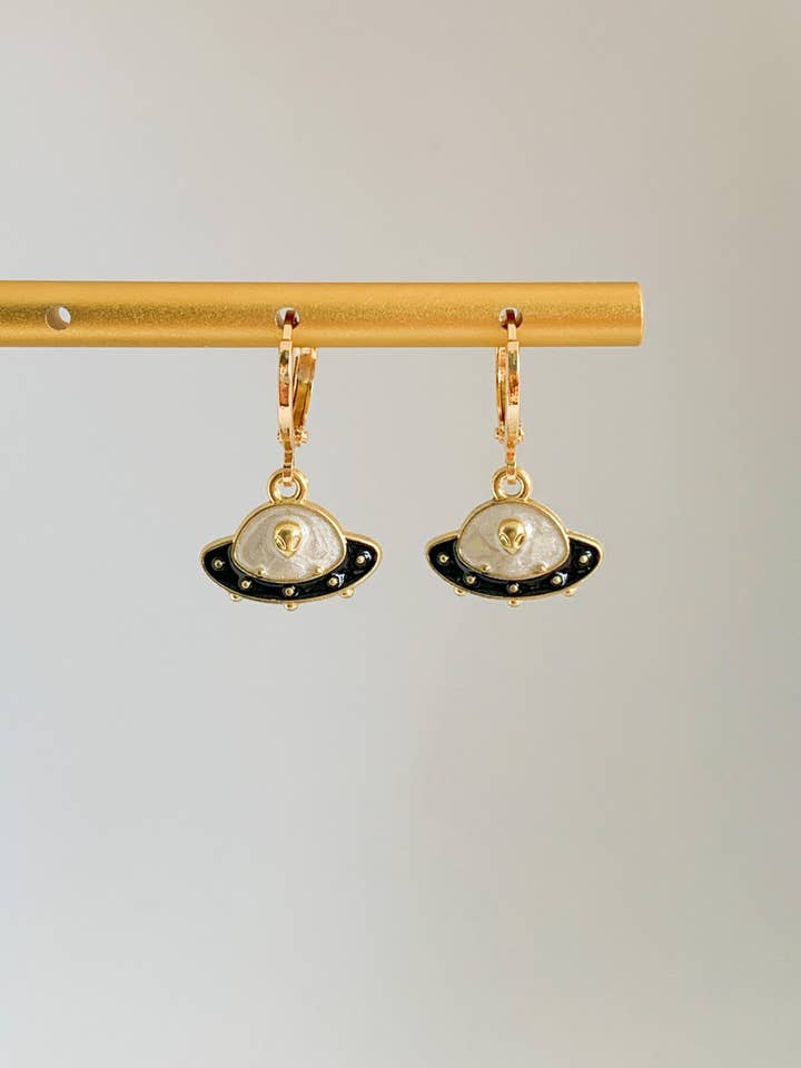 Brinco OVNI Alien por atacado de HolyGuacamolly