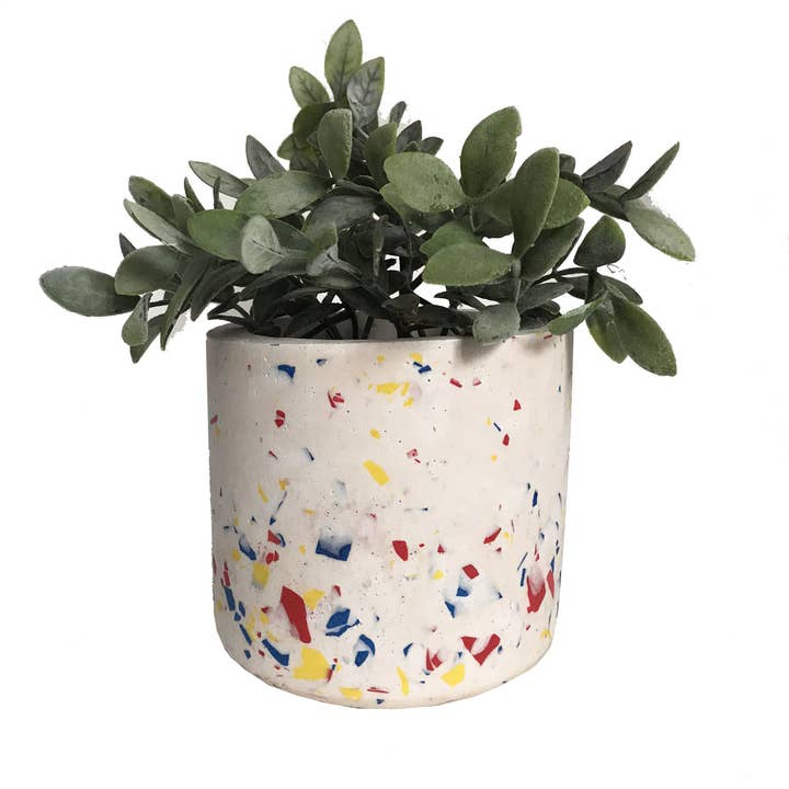 Cylindrisk plantepotte i beton med terrazzo-effekt for engroshandel hos Les Pieds de Biche