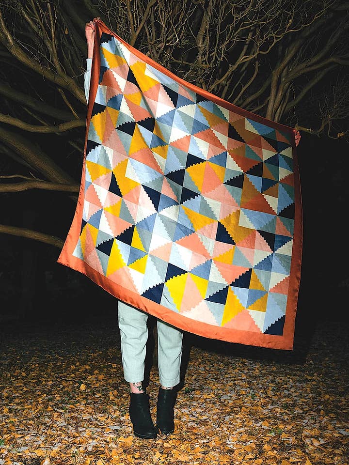 Quadrato in seta | Coral per la vendita all'ingrosso da parte di leFoulard