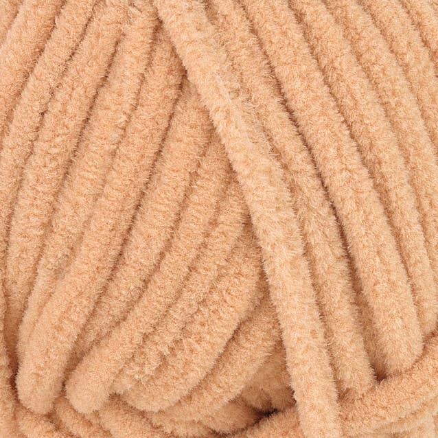 Creative World of Crafts - Wholesale Yarn - Hello Softie Super Chunky Yarn - 100g7