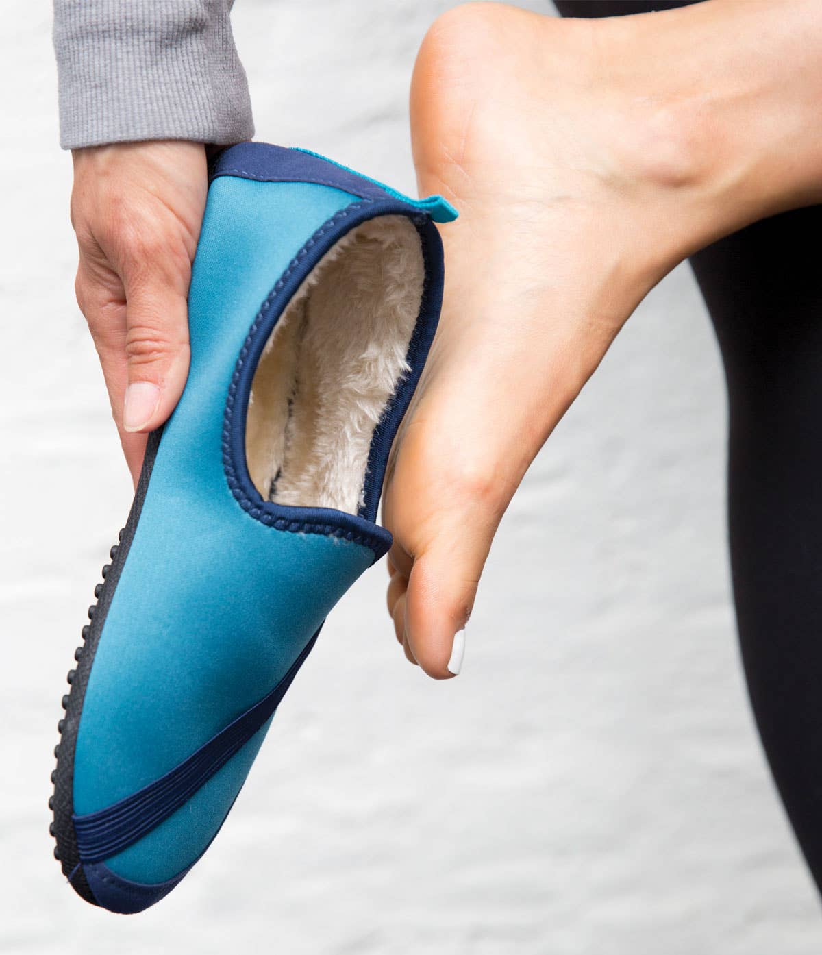 DM Merchandising - Vendita all'ingrosso Pantofole - Donna - Assortimento della collezione KOZIKICKS Revel1