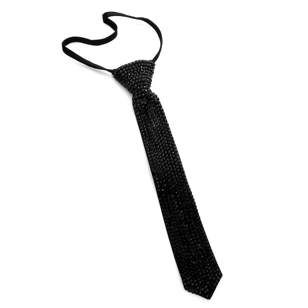 Sensibling Corp. – Großhandel Kette mit Anhänger/Charm – Halskette mit glitzernder Krawatte5