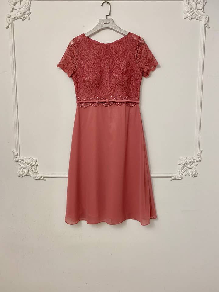 Lautinel - Wholesale Dress - Women's - Plus size lace cocktail dress with boat neckline R8198G1