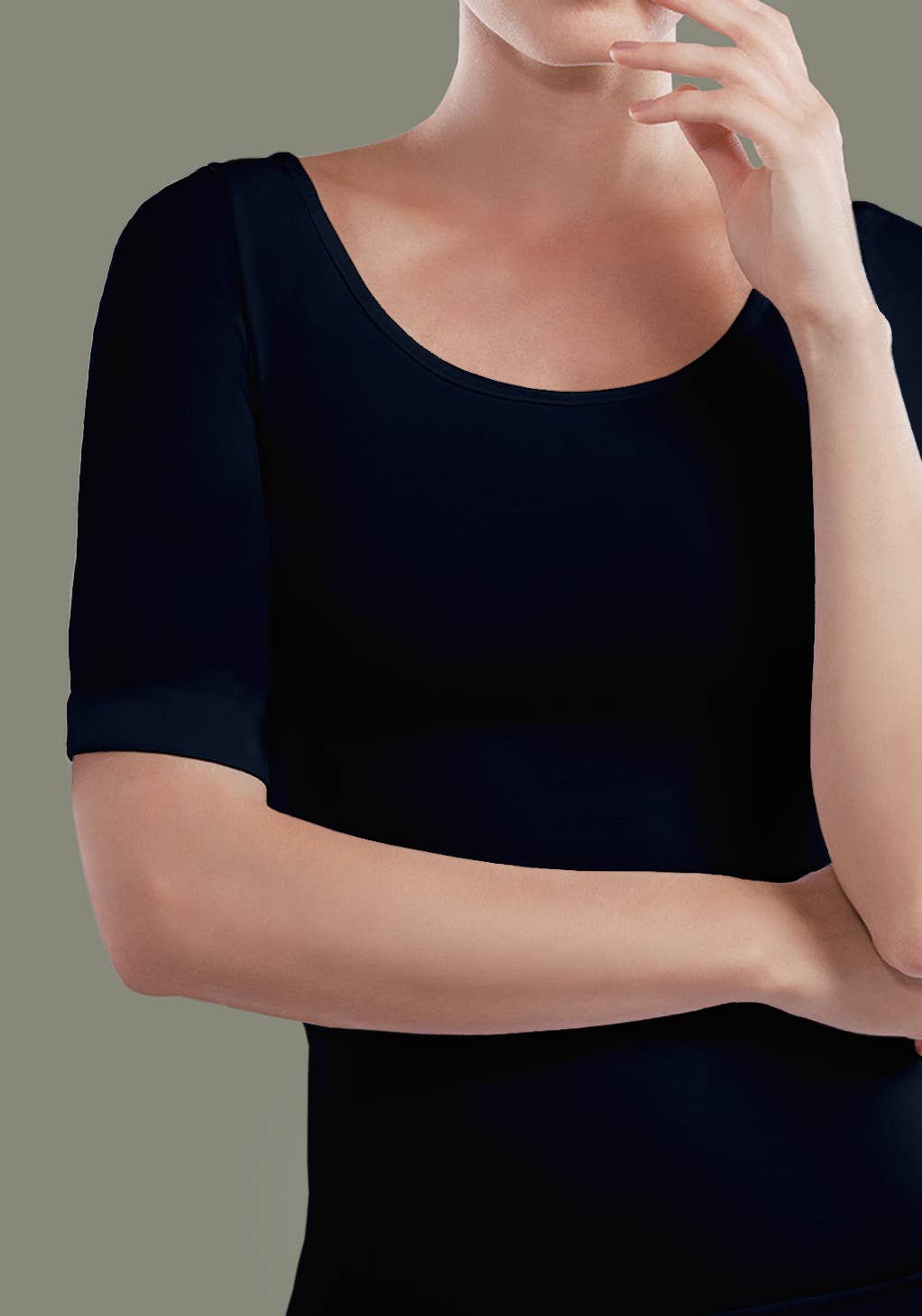 nudebutbetter - Wholesale T-Shirt - Women's - Short sleeve U-neck2