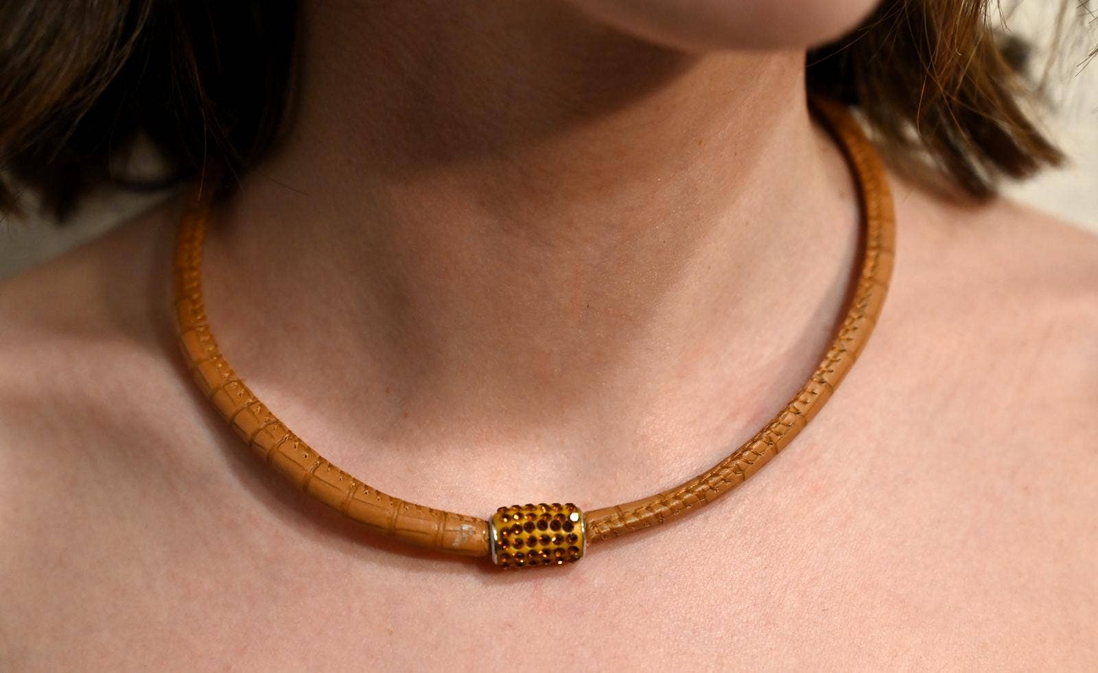 REMOVED BRAND - Wholesale Choker/Collar - Snake Moss Choker Blue Crystal Magnetic Closure1