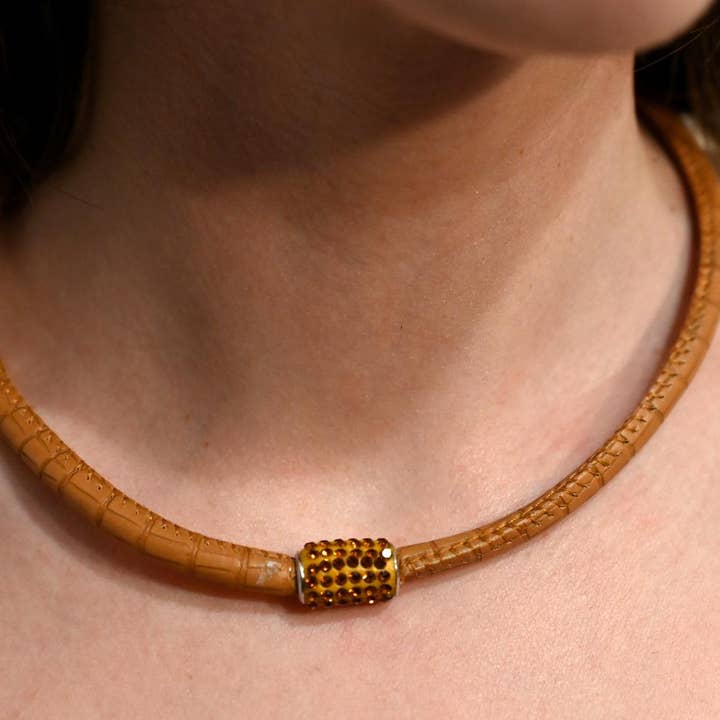 REMOVED BRAND - Wholesale Choker/Collar - Snake Moss Choker Blue Crystal Magnetic Closure1