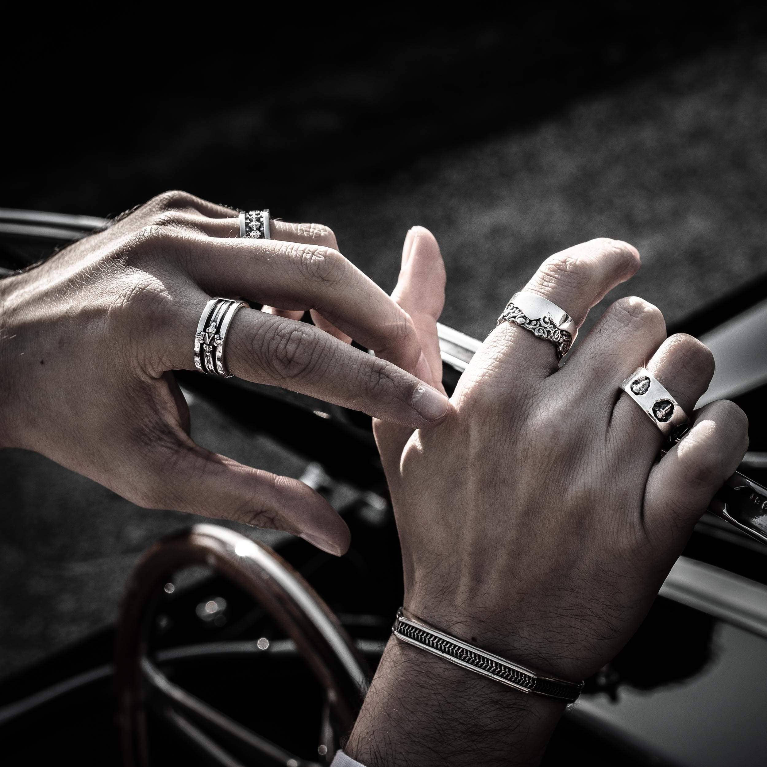 GIRATI – Anel de banda por atacado – Colonna8