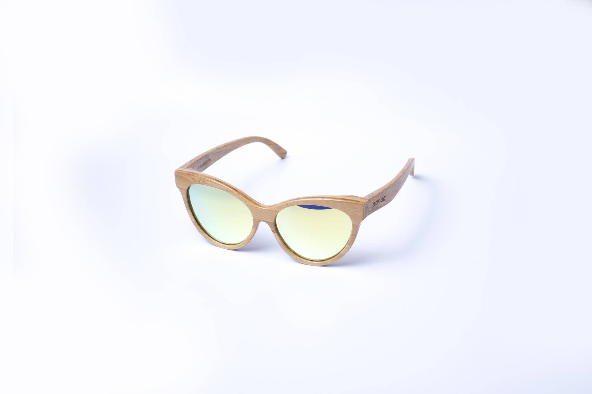 WearPanda - Wholesale Sunglasses - Unisex - Valencia Bamboo Sunglasses3