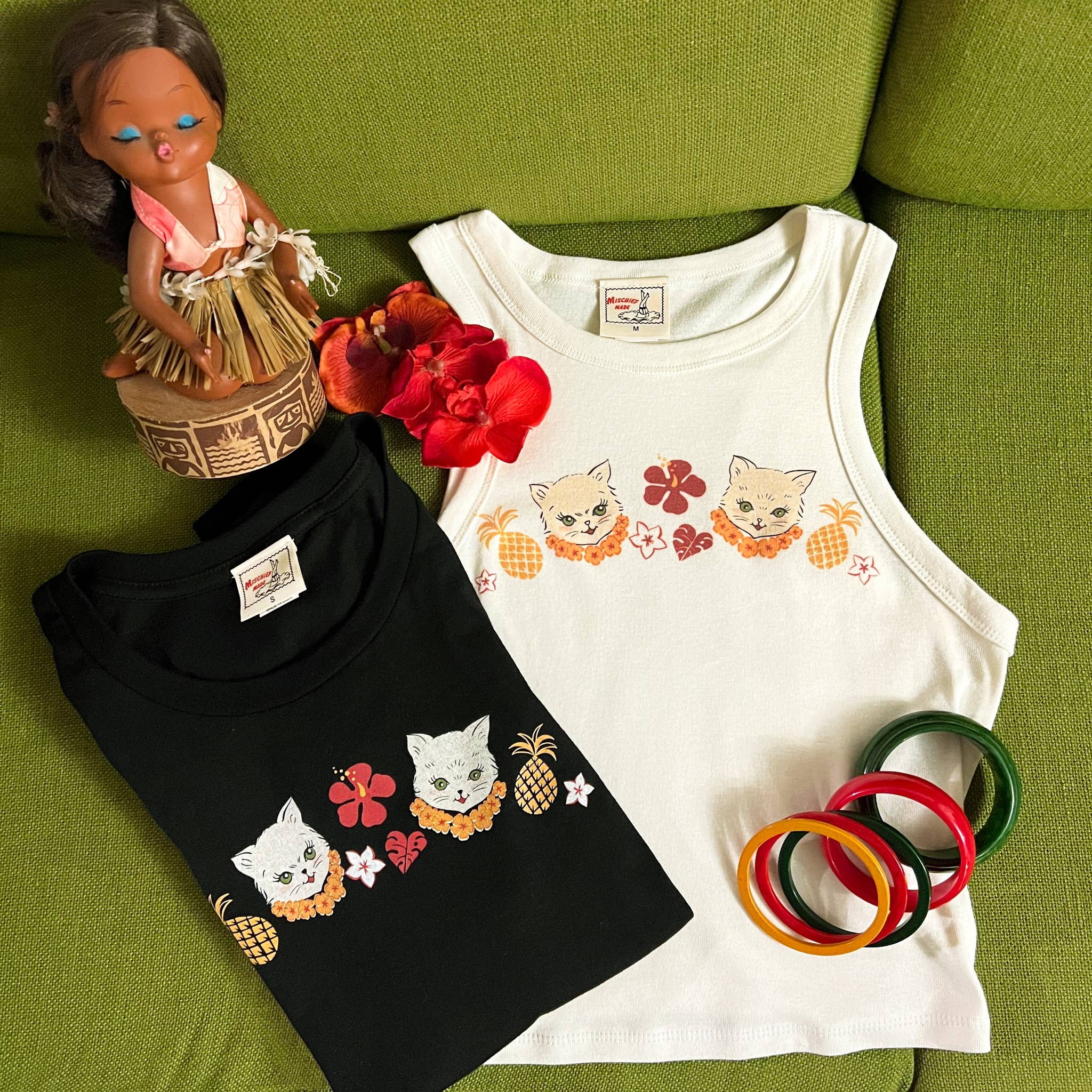 Mischief Made – wholesale Tank top – Women′s – Aloha Cats Rib Racer Tank in Natural 4