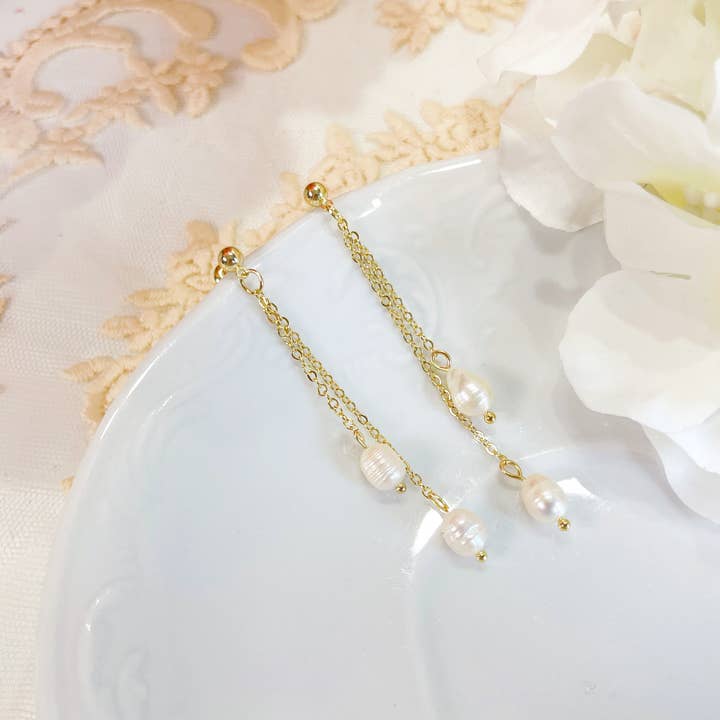 Melange Blanc - Wholesale Dangle Earrings - E244 pearl earrings, pearl drop earrings, dangle earrings2