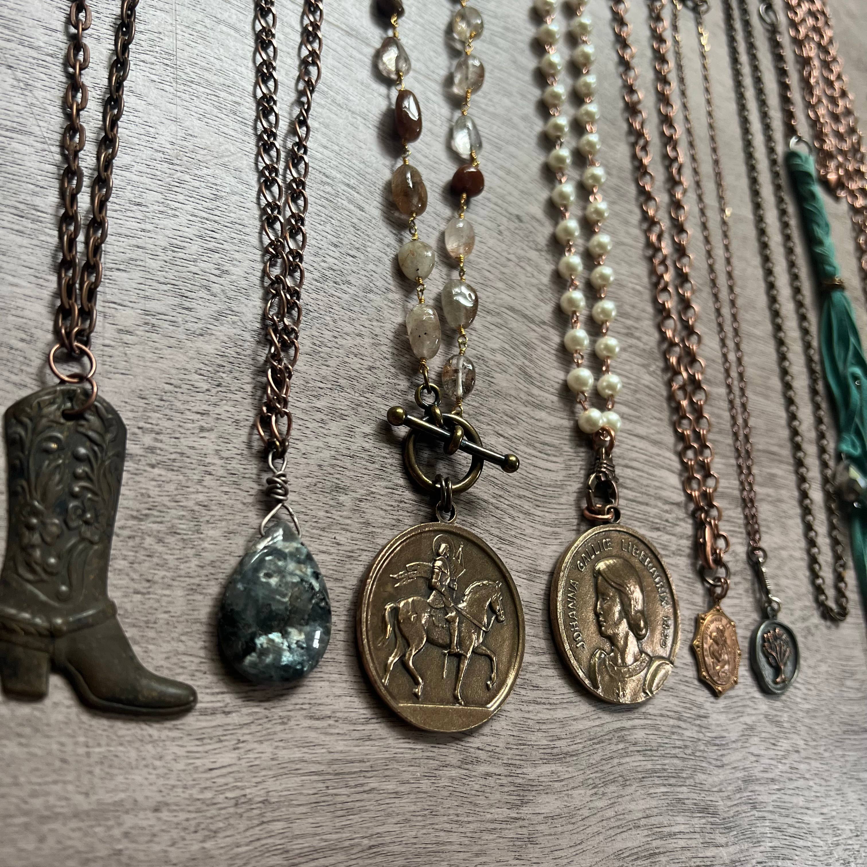 Chasing Cherubs - Wholesale Pendant/Charm Necklace - Copper Crowd0