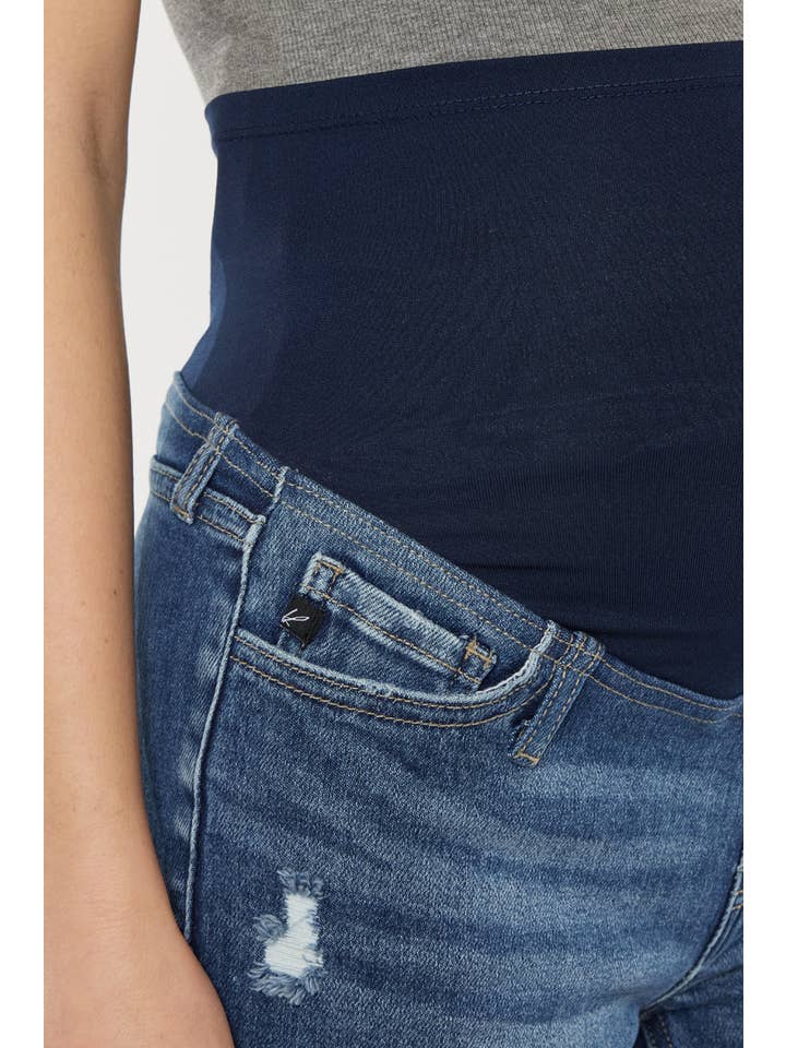 MÉDIO Shorts jeans maternidade com cós inteiro Kan Can USA para venda a revendedores na Faire10