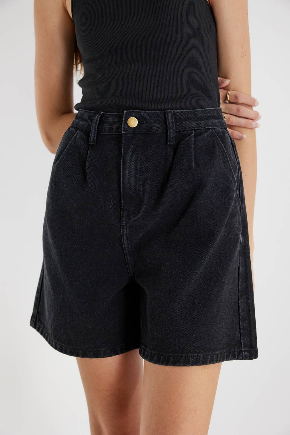 MOD REF – Großhandel Shorts – Damen – Die Naomi Shorts V2