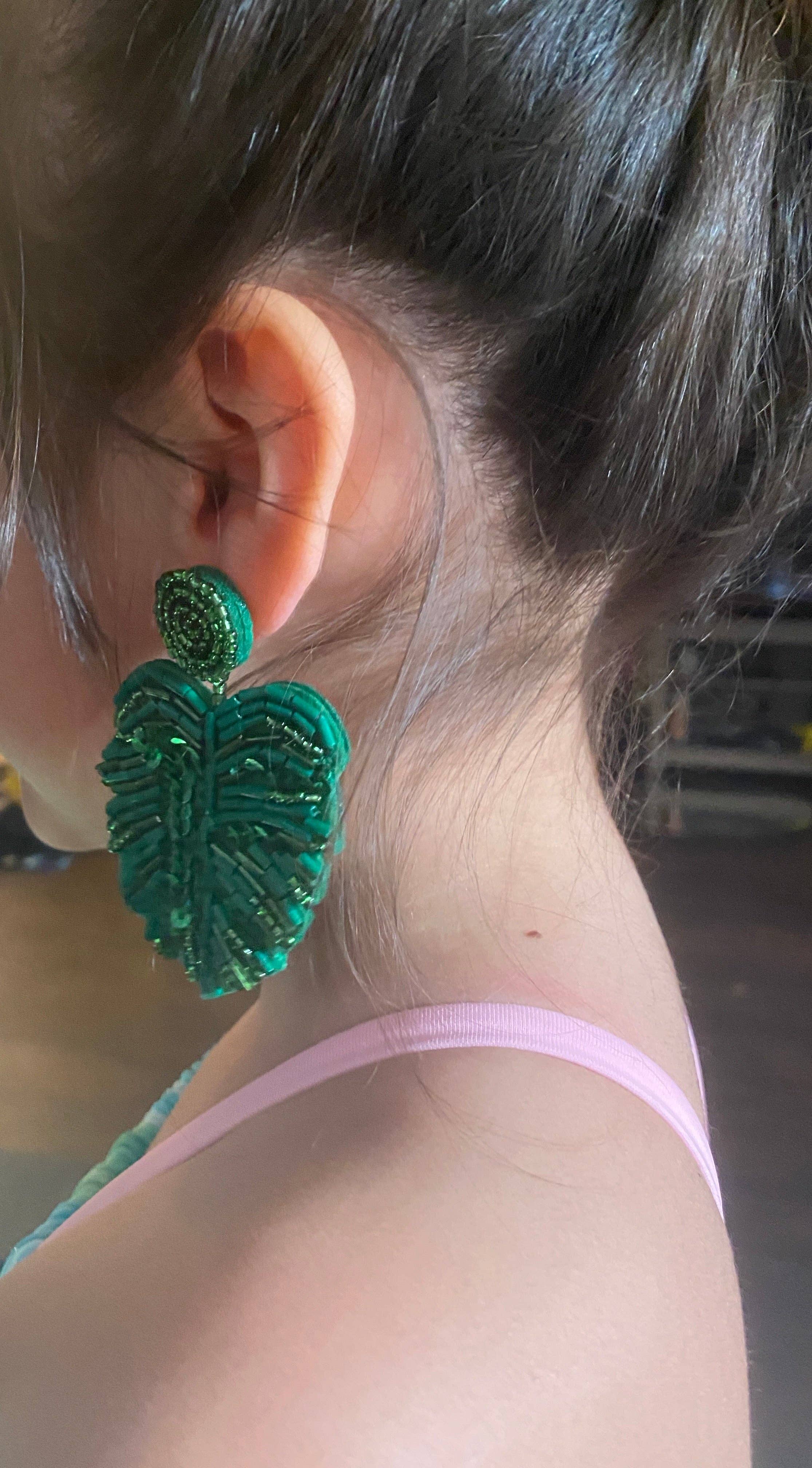 Very That - Wholesale  - Beaded Palm Leaf Earrings0
