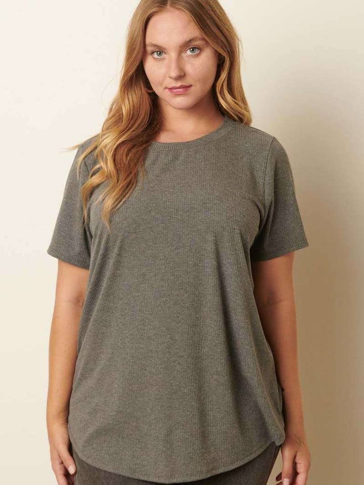 CAMISETA PLUS DE MALHA COM GOLA REDONDA por atacado de mittoshop