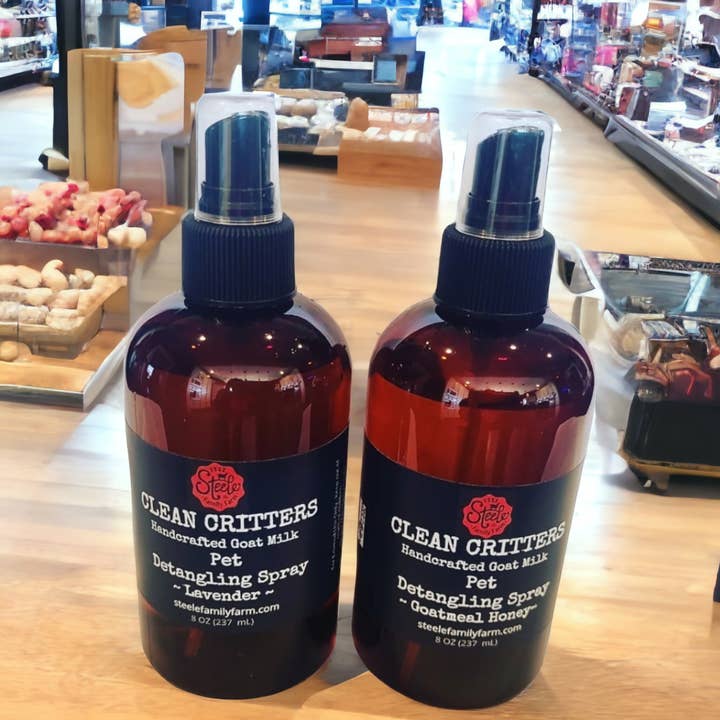 Spray desenredante para mascotas Clean Critters para venta al por mayor de Steele Family Farm