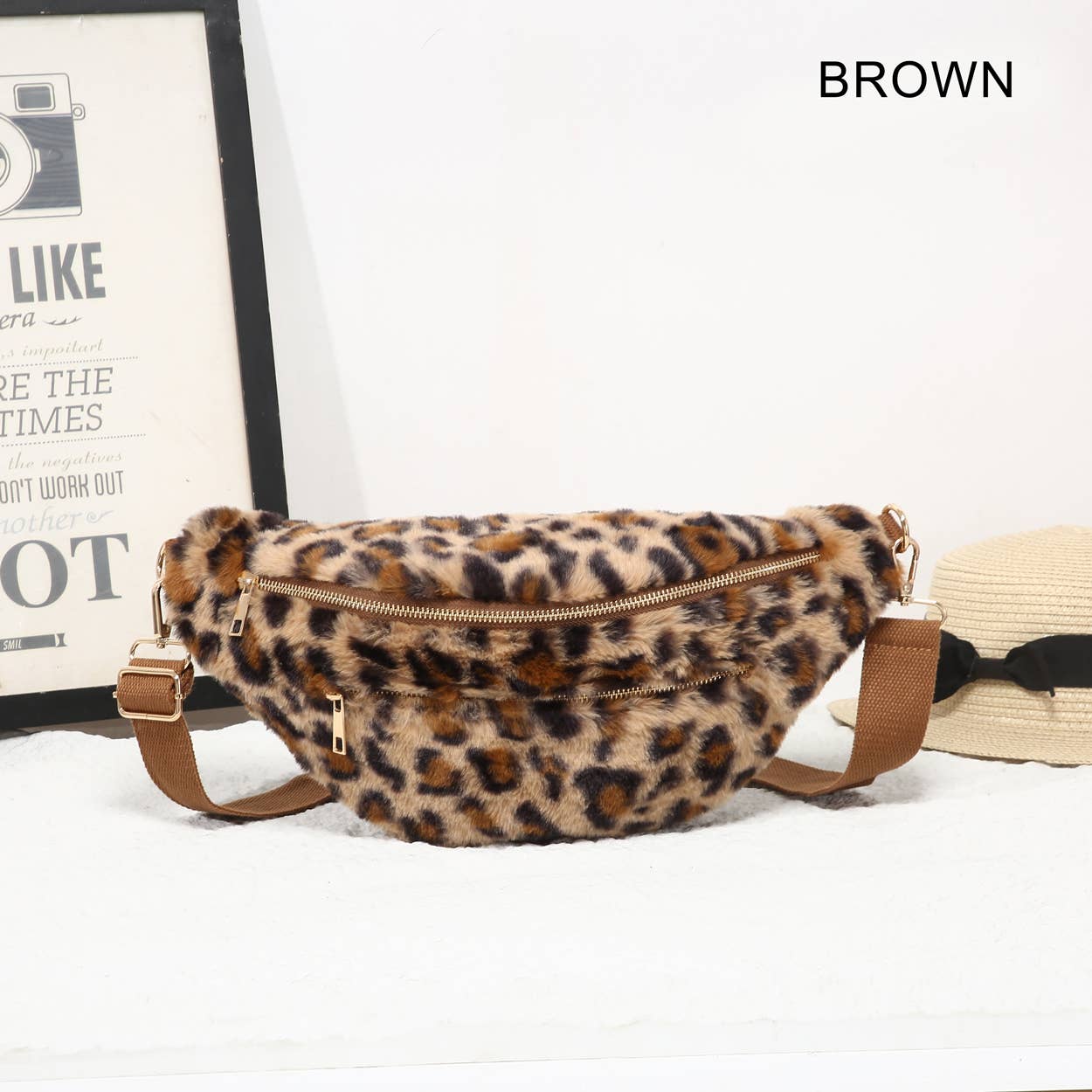 House of Milano – Engroshandel Bæltetaske - Dame – 25422 Bæltetaske i leopardmønstret kunstpels3