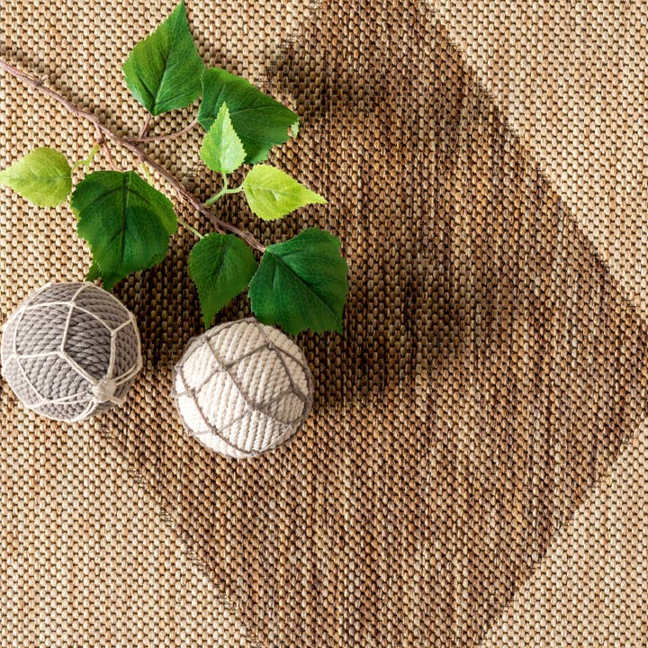 Beige Sabina Diamond Trellis Indoor/Outdoor Area Rug for wholesale on Faire4