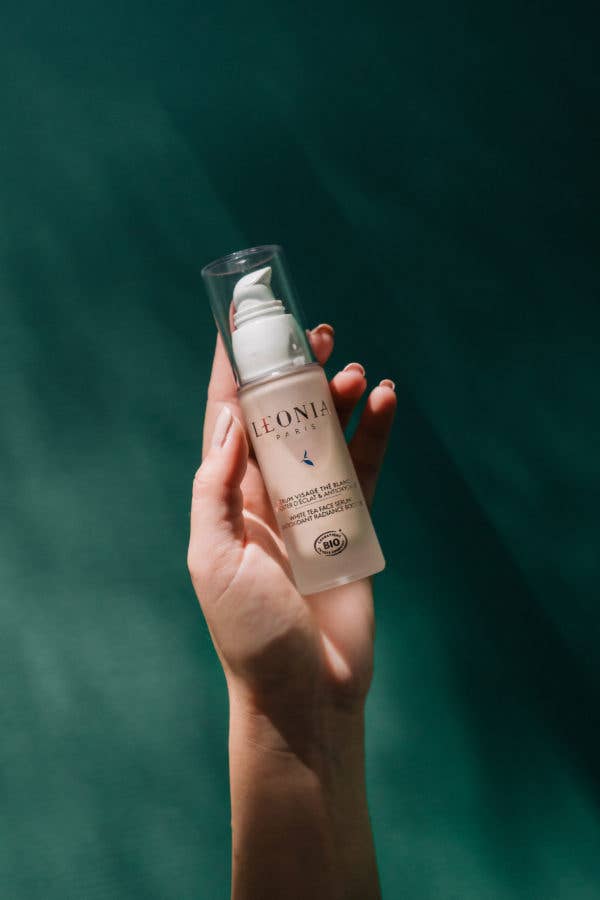 Léonia Paris - Wholesale Gezichtsserum/concentraat - RADIANCE BOOSTING & ANTIOXIDANT WITTE THEE GEZICHTSSERUM2