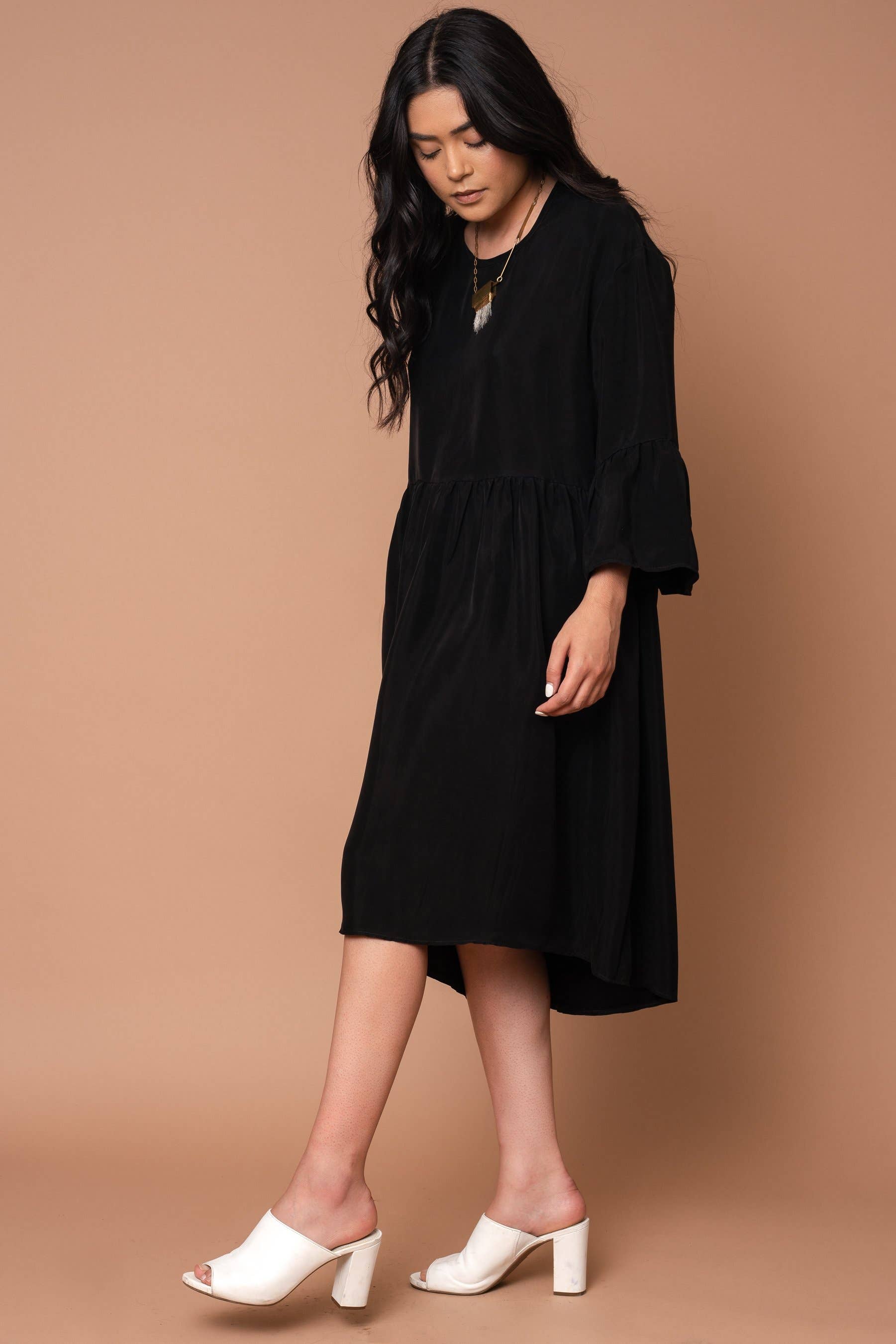 Altar - Wholesale Dress - Women's - Black Ruffle Sleeve Dress2