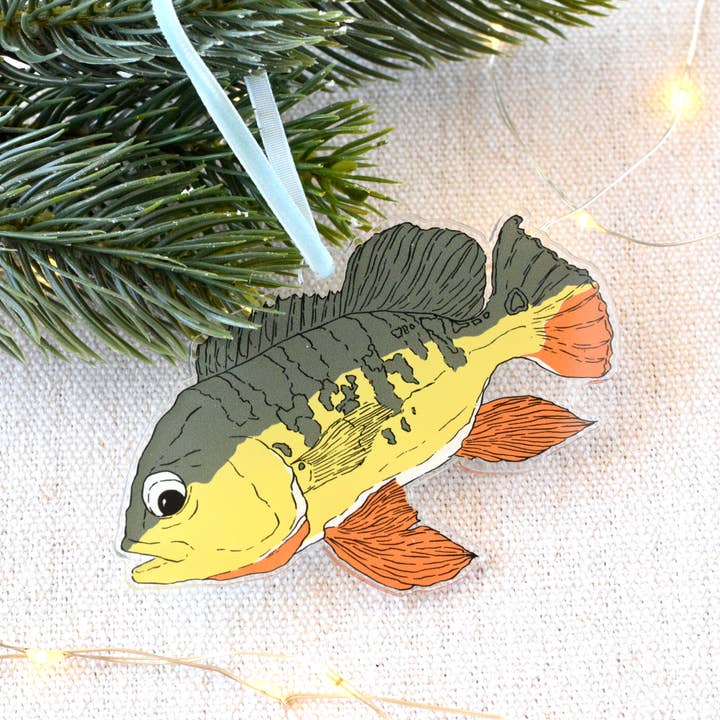 Ornament van zeebaars in acryl voor wholesale door Michelle Renee Co.