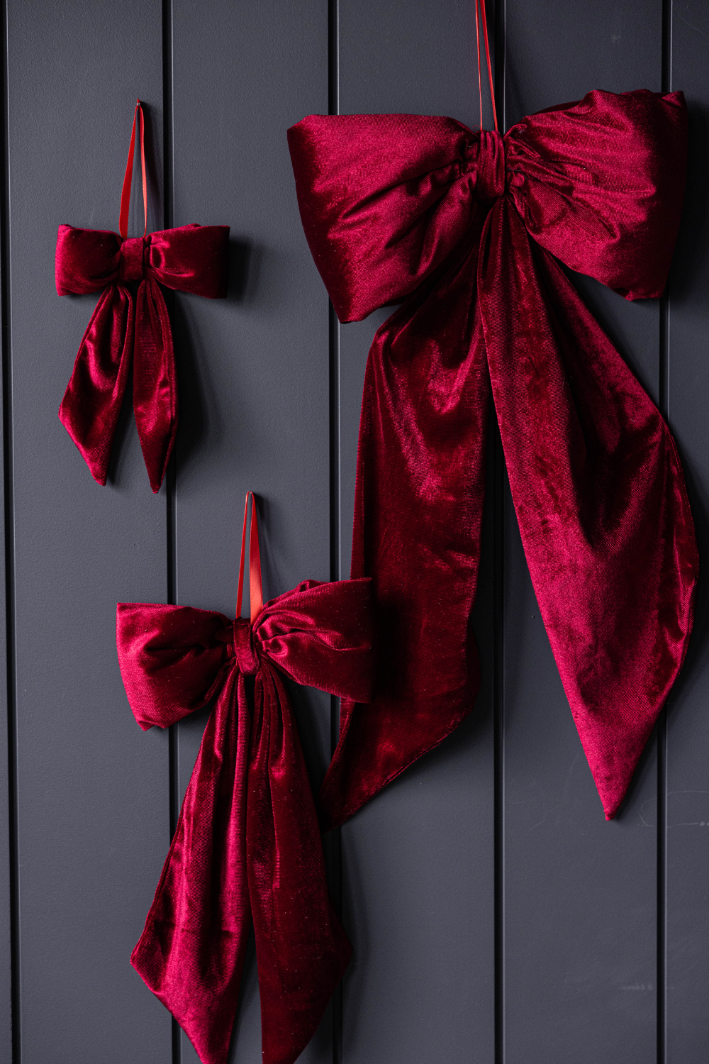 Luxe B Co - Wholesale Christmas Decoration - Bows Red Velvet Fabric3