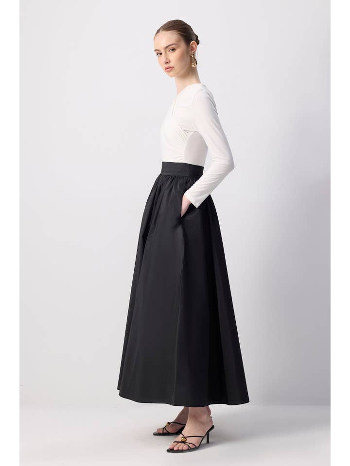 Black Elegant Pleated Maxi Taffeta Skirt with High-Waist for wholesale on Faire1