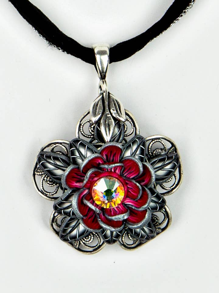 Blommig Hängsmycke Medium - Natt på stan för wholesale av Petal Pushers by Janet Pitcher