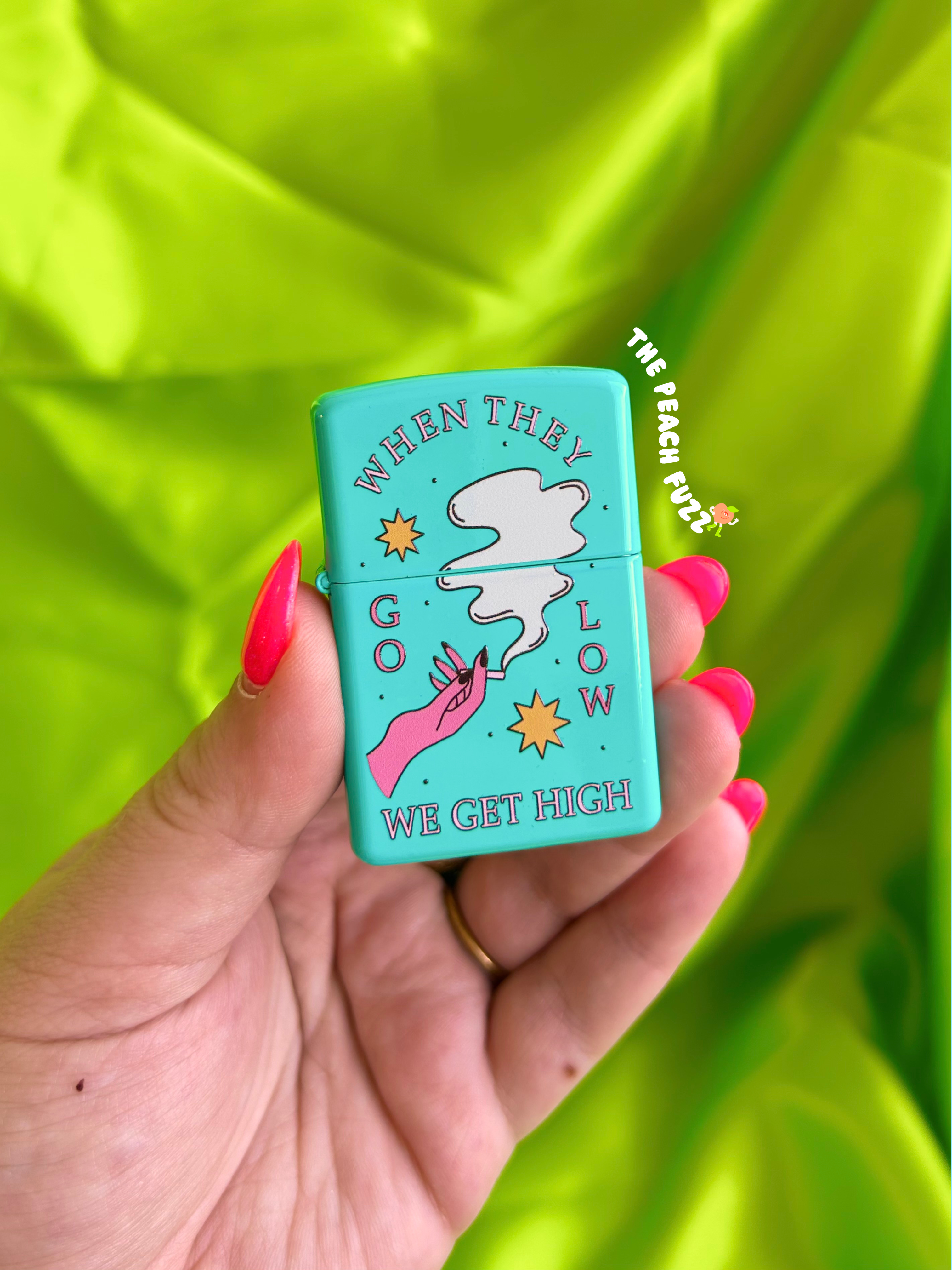 The Peach Fuzz - Wholesale Lighter - When They Go Low Refillable Lighter0